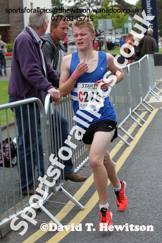 Mens under-17s Northern Road Relays, Warrington. Photo: David T. Hewitson/Sports for All Pics